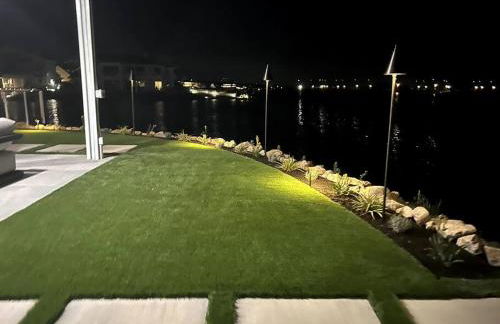 Waterfront Resort Style Villa - 5 min to fastwater - Foto 12