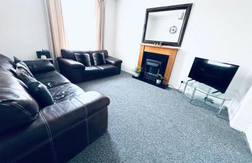 The Georgian Townhouse - 4 Bedrooms - Sleeps 9 - Photo 15