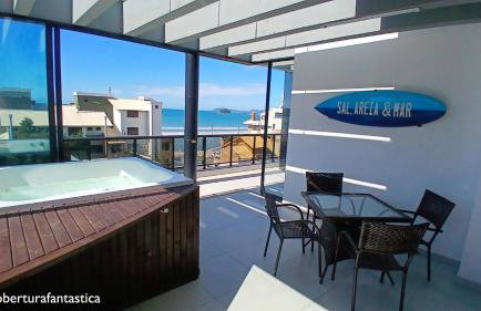 Cobertura fantástica apenas 70 metros da praia - Foto 7