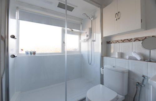 Lovely spacious house with parking Ham London - Pass the Keys - Foto 8