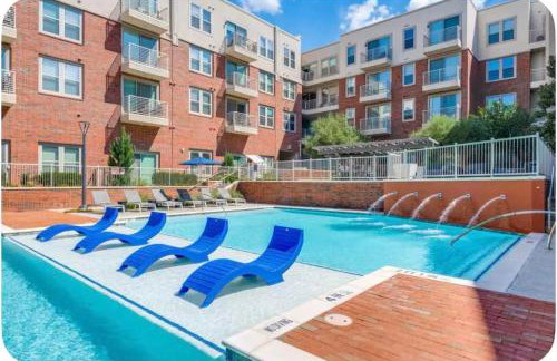 Serene Frisco Apt with Pool, EV Charger and Gym - Foto 9