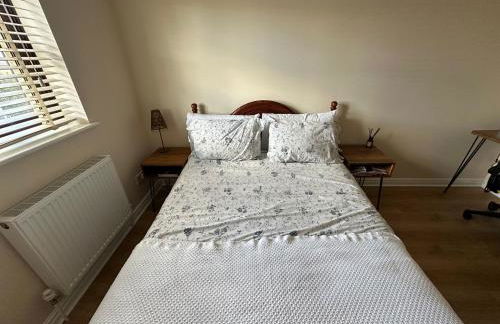 Atworth Haven: 4-Bed Home with Garden - Foto 17