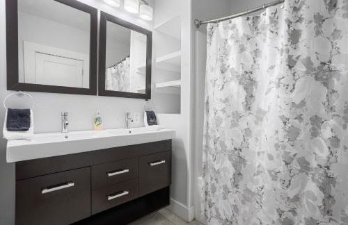 Spacious Home Garage Near Fountain Square-Family Friendly - Foto 32