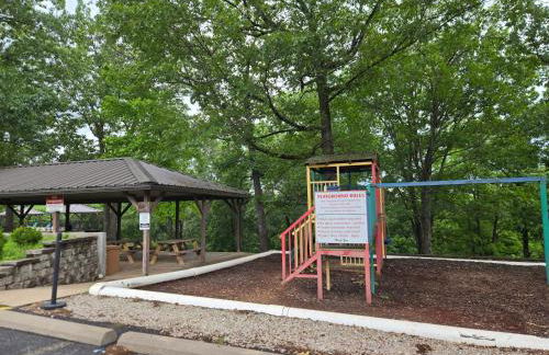 Swan's Woodland Getaway Condo - Foto 30