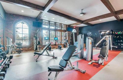 Modern 1BR Dallas peaceful escape in the heart of Farmers Branch! Less than 20 minutes from Downtown Dallas, 15 from DFW ariport 15 from Grapevine - Photo 24