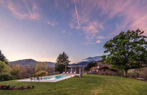 Grumo Farmhouse with Private Pool and View near Lucca - Foto 5