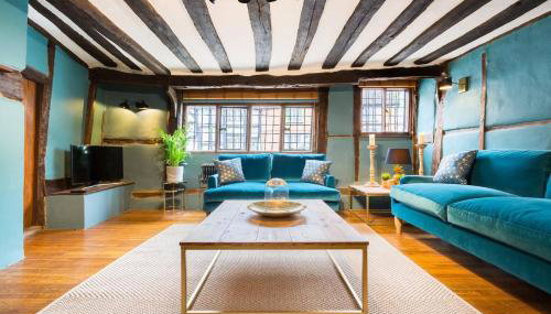 3 MASONS COURT The Oldest House in Stratford Upon Avon, Warwickshire. - Foto 2