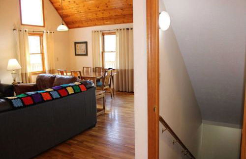 Tree-Top Chalet - Foto 21