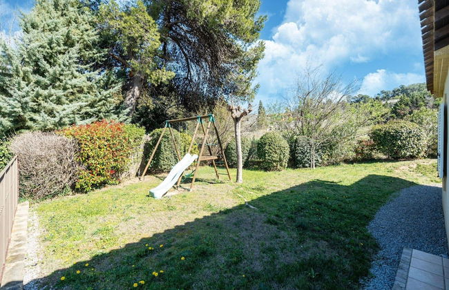 Villa in Montbrun With Pool and Mountain Views - Photo 27