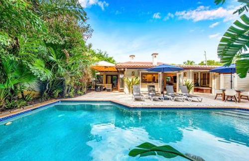 Heated pool Quiet Neighborhood Family Vacation Escape Key - Foto 7