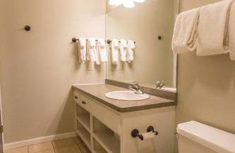 Bay Colony- Unit 764 - Lower - Foto 16