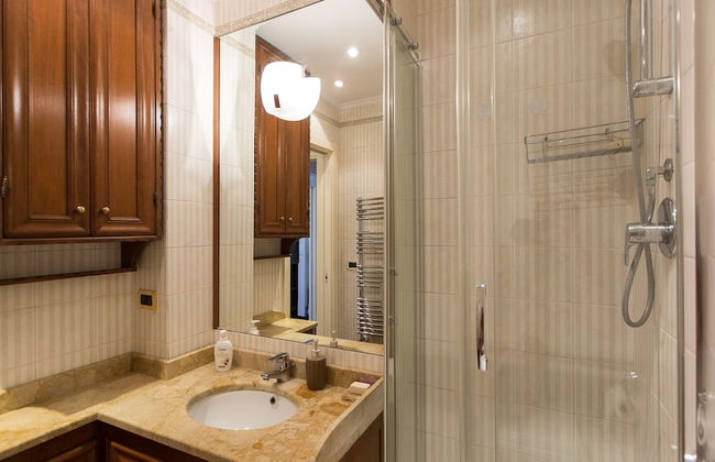 Rental In Rome Ponte Milvio Apartment - Photo 25