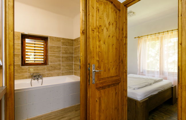 2 bedroom Apartment in Fonyód with garden and terrace - Photo 11