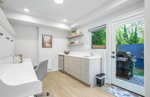 Rooftop Patio with Waterview, Private Garden & Grill 3BR 3BA- Modern Cityscape - Foto 28