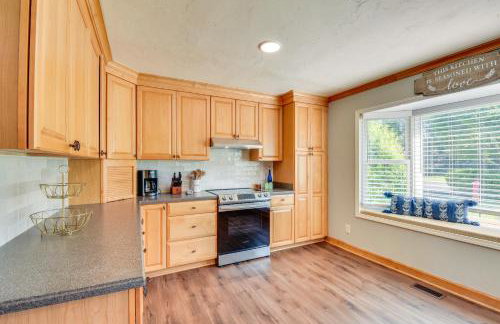 Home with Fire Pit on 27 Acres in Walhalla! - Foto 7