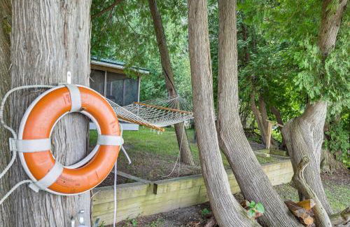 Waterfront North Hero Home with Screened Porch - Foto 35