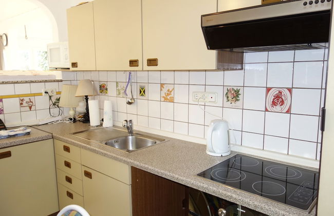 Tolstov-Hotels Large 3 Room Apartment with Garden - Foto 32