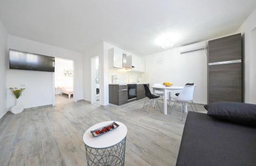 Apartmani NEVA, Pridraga - Foto 26