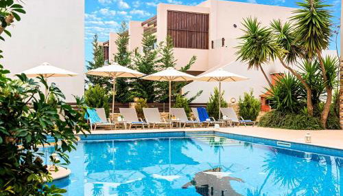 Azure Horizon Villa Heated Pool Beach at 550 m - Foto 2, Garden, sunbed, Garden view