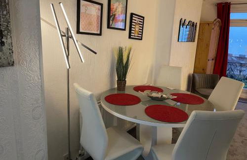 "The Celebration" Balcony Seafront Apartment - Foto 7