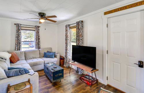 Walk to River and Trails Cozy Damascus Cottage! - Foto 4