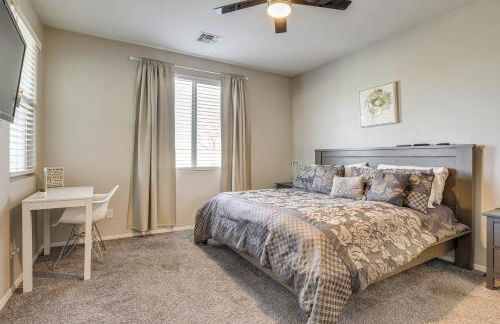 Outdoor Oasis with Pool and Spa Goodyear Getaway - Foto 11