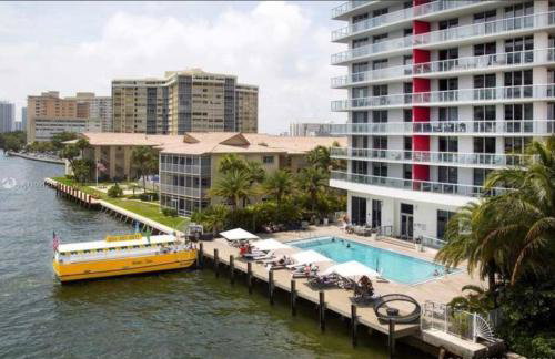 Stunning Penthouse Suite Waterfront 2BD 2BA - Foto 29