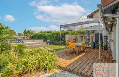 Maison à Lyon Parilly avec Piscine, Jardin, Parking Privé & Proche Eurexpo - Foto 18