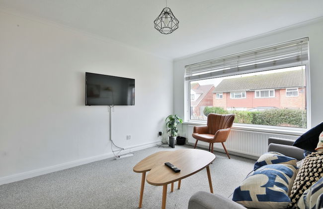 3 Bed House with Private Parking - Foto 1