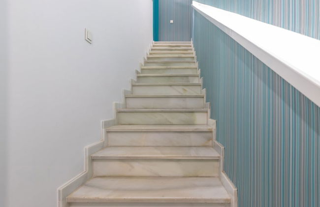 Maria Tubau in M Laga - Foto 23