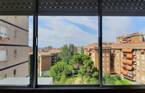 Piso amplio, iluminado y muy bien comunicado - Foto 22