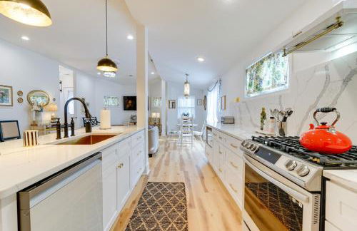 about 1 Mi to Dtwn Wilmington Home with Patio! - Foto 12