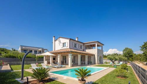 Villa Karla Tar - Foto 2, Garden, sunbed, Garden view