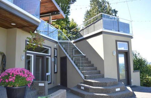 Romantic Spacious Suite with Salish Sea & Mountain Views at Seattle Luxury Estate - Foto 58