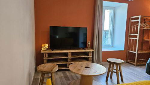 Appartement Bohème 4 personnes à 12 min du Puy du Parc - Foto 2