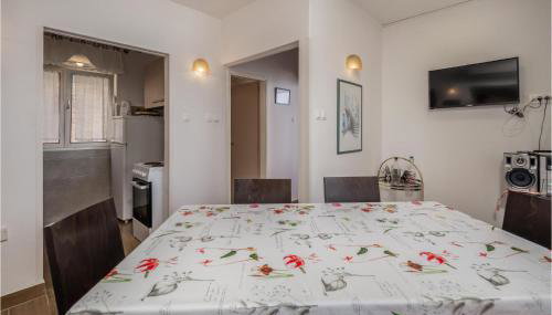 Beautiful Home In Lukovo Sugarje - Foto 3