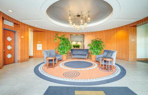 Luxe Condo with Private Patio and Perks in Emeryville! - Foto 18