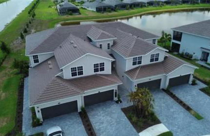 Stylish Golf Course Coach Home in Ave Maria - Photo 3