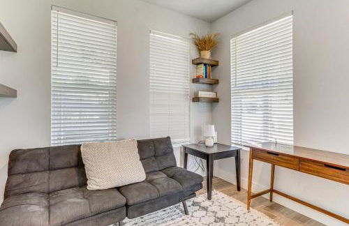 Stylish OKC Farmhouse with Garden - Close to OU - Foto 12