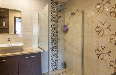 Biały domek nad stawem - Foto 34