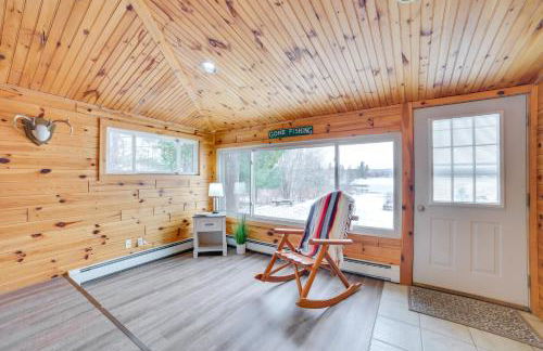 7 Mi to Nubs Nob Lakefront Abode with Fire Pit! - Foto 5