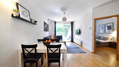 BLOCK APARTMENT PARK with private garage parking - Foto 4