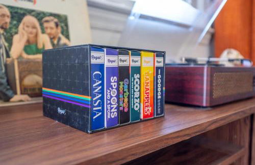 Color Pop Cottage Stylish 2BR with 2 Parking Spots - Foto 10