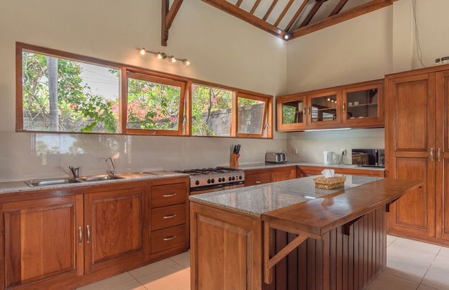 Villa Lotus Kayuputih - Foto 11