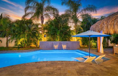 Tiki Hut Paradise Mins to Beach w Fire Pit - Foto 49