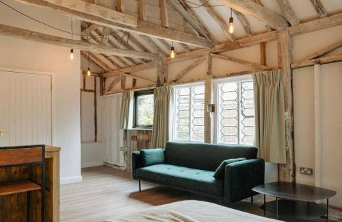 1 Henham Barns - Photo 1