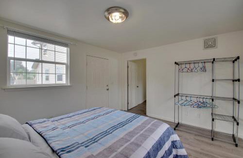 Crescent City Home with Hot Tub Half-Block to Beach - Foto 21