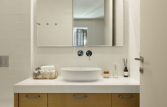 The Y House - Photo 59