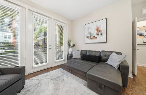 Stylish 2BR w Pool Pet-Friendly Unit #13 - Foto 12