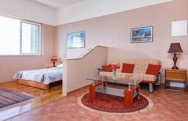 Summerheaven Apartments - Photo 14